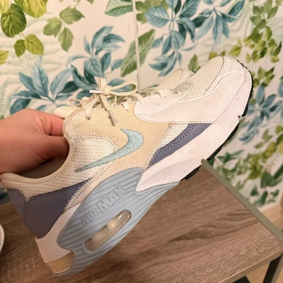 Nike Air Max Sneakers (10.5) - Picture 8 of 8